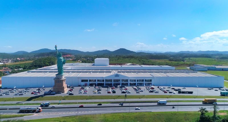 Você está visualizando atualmente Havan projeta aumento de 30% nas vendas para o Dia dos Namorados