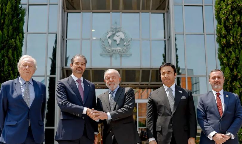 Você está visualizando atualmente Brasil e Interpol vão ampliar colaboração mútua no combate ao crime