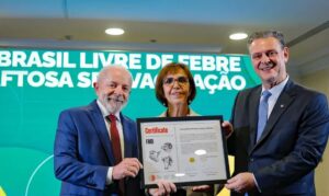 Leia mais sobre o artigo Lula recebe certificado de país livre da febre aftosa