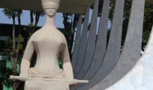 Leia mais sobre o artigo STF decide que redes devem ser responsabilizadas por conteúdos ilegais