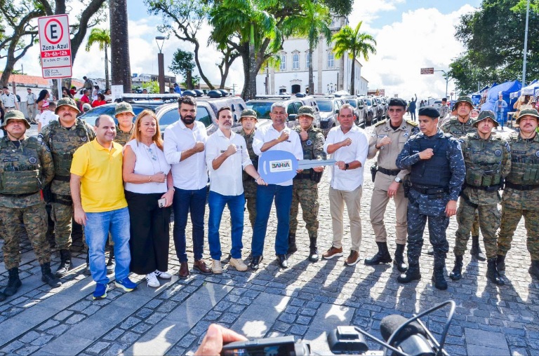 Você está visualizando atualmente Geraldo Júnior reforça integração de políticas públicas no combate à violência em ações no Bonfim