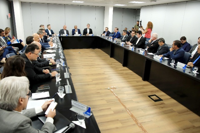 Governo da Bahia e FIEB criam GT para discutir impactos da taxação  dos EUA