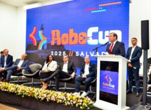 Leia mais sobre o artigo Robocup 2025: vice-governador da Bahia abre maior competição internacional de robótica do mundo