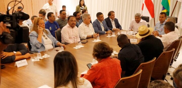 Governador assina ordem para a construção de moradias do MCMV em Juazeiro