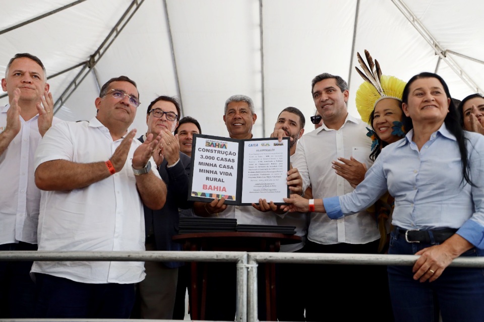 Bahia amplia investimentos em casas para população rural e povos tradicionais