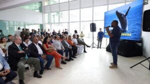 Leia mais sobre o artigo Bahia celebra o início do avistamento de baleias-jubarte com enfoque no turismo sustentável