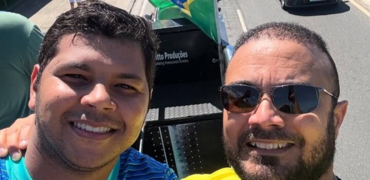 Bolsonaristas fazem buzinaço na Orla de Salvador no domingo
