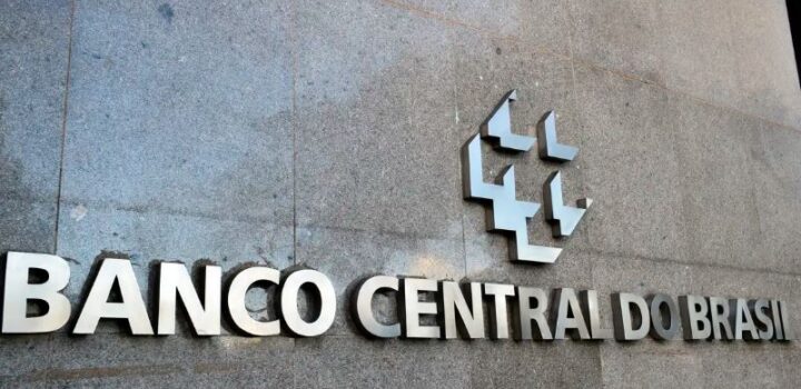 Copom mantém a taxa Selic em 15% ao ano