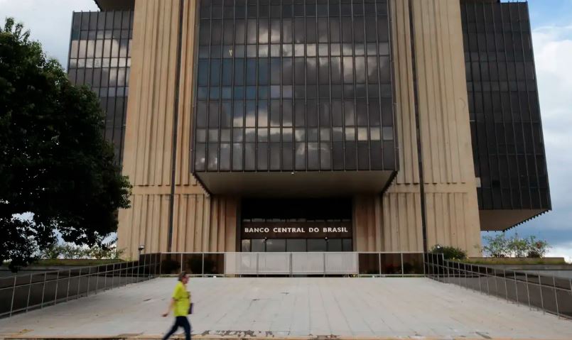Você está visualizando atualmente Mercado financeiro reduz previsão da inflação para 5,09%