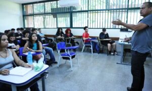 Leia mais sobre o artigo Prazo para isenção de taxa no CNU dos Professores termina nesta sexta