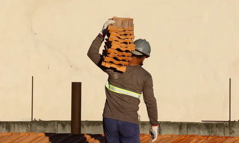 Vendas de materiais de construção tem leve retração em abril, revela estudo
