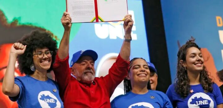 Lula diz que vai cobrar imposto das empresas americanas digitais
