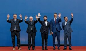 Leia mais sobre o artigo Lula e outros líderes convocam instituições em defesa da democracia