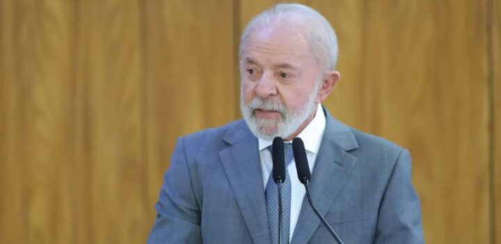 Lula veta aumento de número de deputados na Câmara