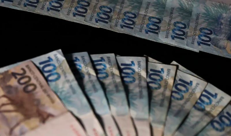 Você está visualizando atualmente Dívida pública sobe 2,77% em junho e ultrapassa R$ 7,8 trilhões