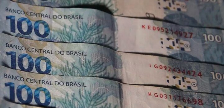 Tarifaço e Selic alta: Brasil caminha para a recessão ?