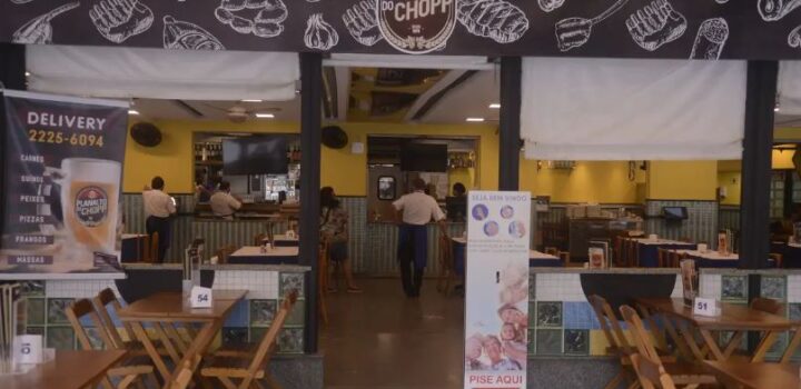 Tarifaço dos EUA pode encarecer alimentação em bares e restaurantes