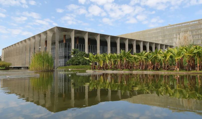 Você está visualizando atualmente Em carta, governo reforça indignação à imposição de tarifas pelos EUA