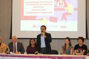 Leia mais sobre o artigo Sindicato denuncia pejotização, terceirização e fechamento de agências bancárias