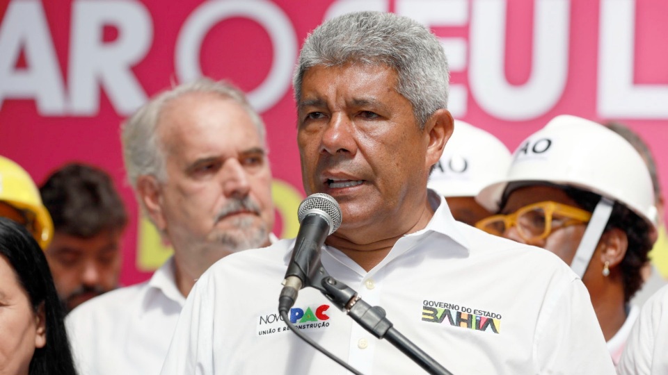 Governador se reúne com empresários na FIEB para tratar do tarifaço