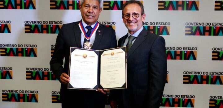 Estado assina termo de entrega das chaves do Palacete Saldanha para construção da nova Caixa Cultural