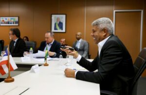 Leia mais sobre o artigo Governador recebe prefeito de Itaparica para discutir ponte Salvador-Itaparica
