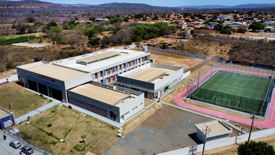 São Félix do Coribe: Estado inaugura 3ª escola de tempo integral