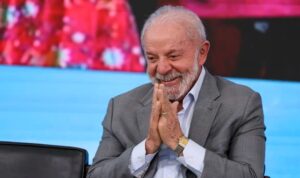 Leia mais sobre o artigo Lula descarta desafiar EUA, mas diz que Brasil não é republiqueta