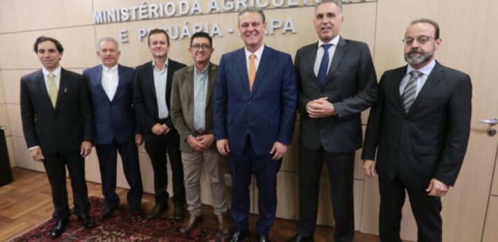 Fávaro recebe setor da borracha e apoia manutenção da tarifa de importação