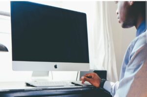 Leia mais sobre o artigo Cogna oferece vagas afirmativas para Pessoas com Deficiência