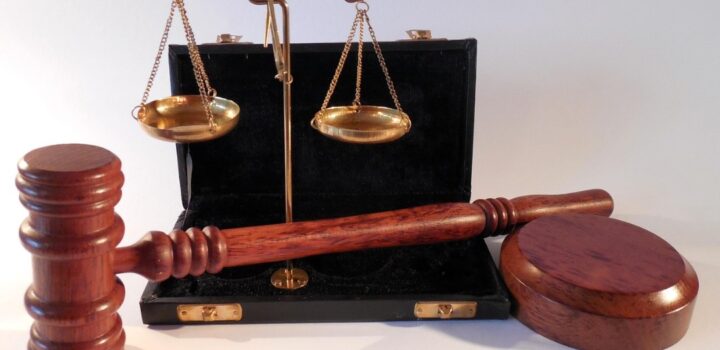 Justiça não pode revogar assistência judiciária gratuita quando beneficiário recebe valores em ação