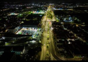 Leia mais sobre o artigo Neoenergia Coelba investe R$ 4,5 mi para na iluminação de 15 municípios baianos