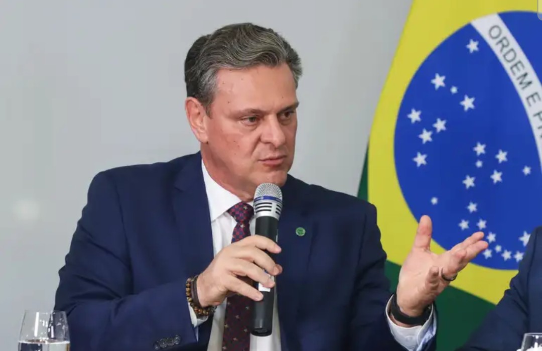 Ministro Carlos Fávaro e comitiva realizam missão à Angola