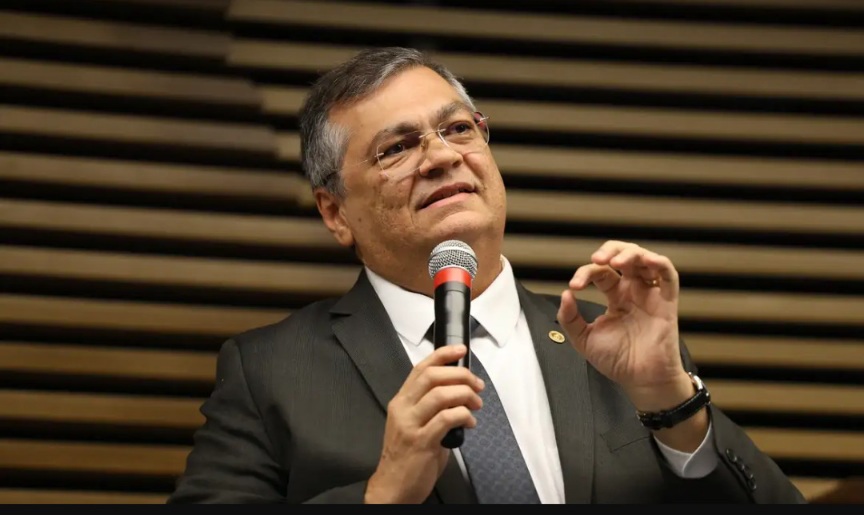 Dino: queda da bolsa não tem relação com veto sobre leis estrangeiras