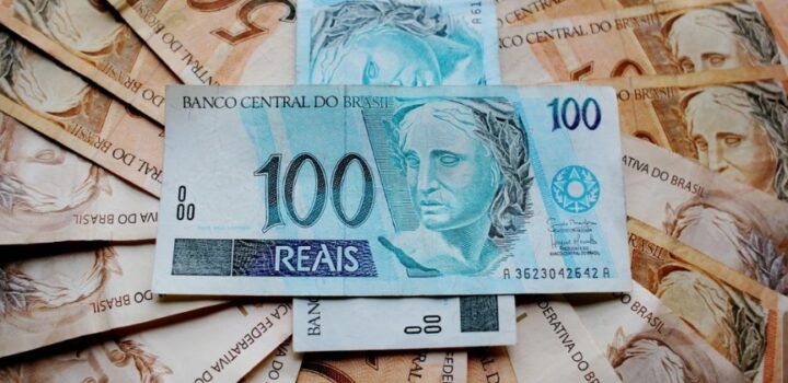 Confiança dos empresários do comércio cai em agosto