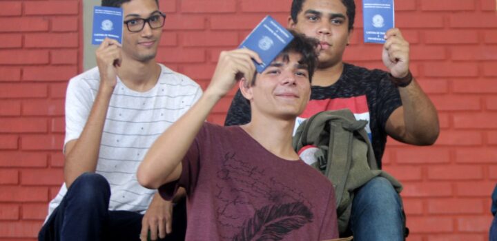 Bahia cria 9.436 postos em julho e  contabiliza 77.331 no ano
