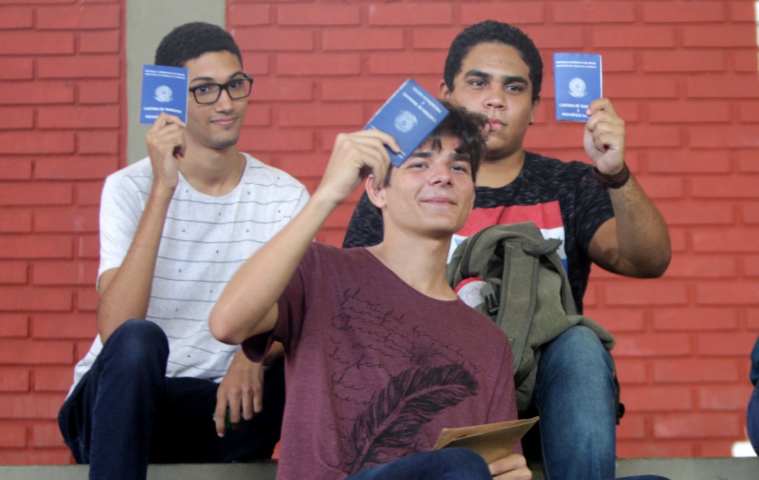 Bahia cria 9.436 postos em julho e  contabiliza 77.331 no ano
