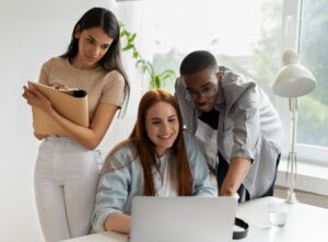 Leia mais sobre o artigo Dia do Estagiário: habilidades comportamentais ganham destaque no mercado