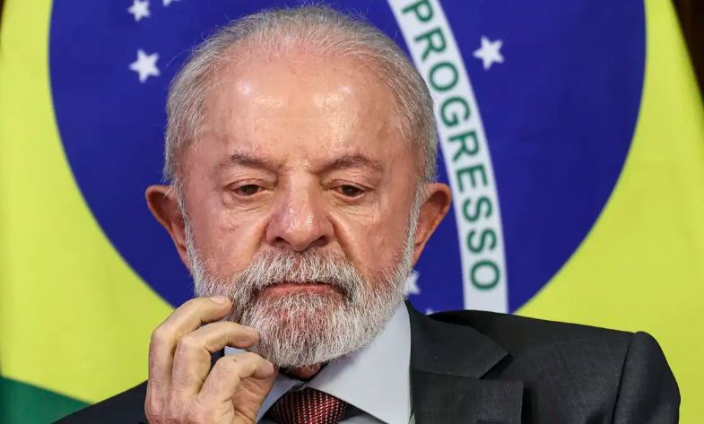 Lula critica atuação de Eduardo Bolsonaro nos EUA e defende cassação