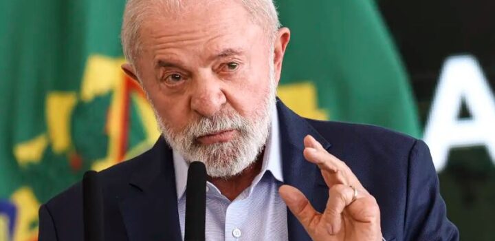 Lula finaliza plano aos setores afetados por tarifaço de Trump