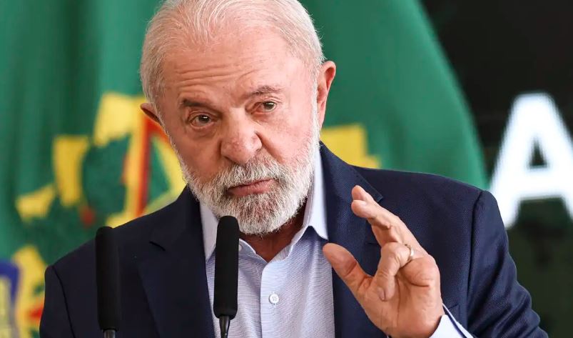 Você está visualizando atualmente Lula finaliza plano aos setores afetados por tarifaço de Trump