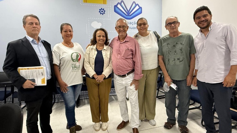 Você está visualizando atualmente Aladilce pede vistas ao PL da LOUS em reunião de comissões