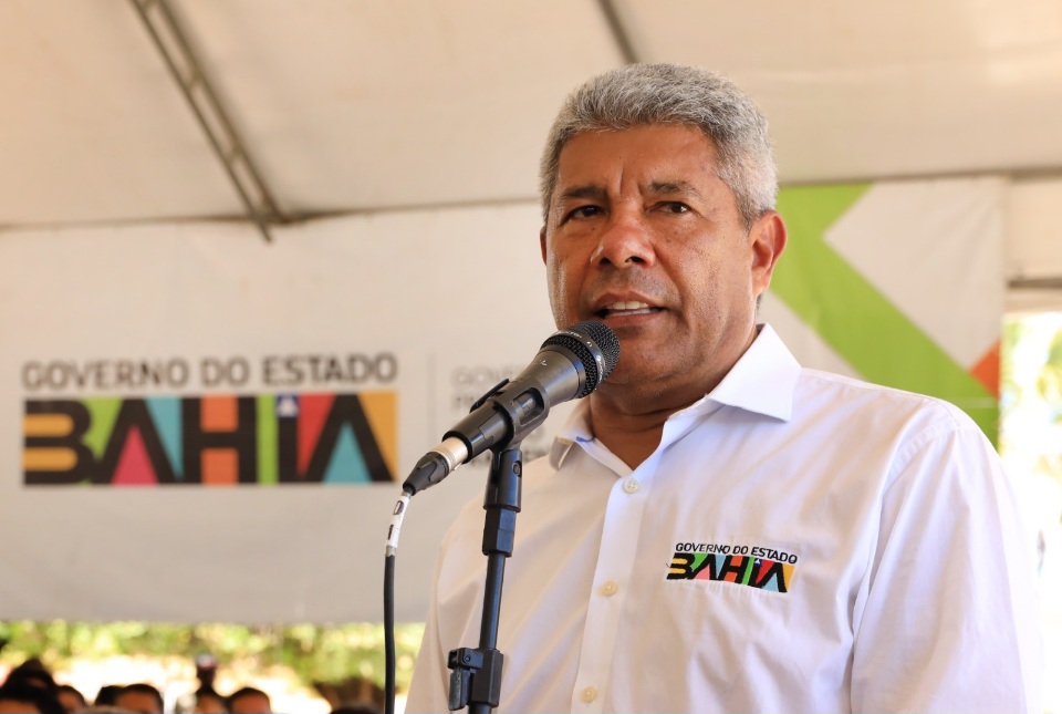 Jerônimo inicia entregas em Ribeira do Pombal, Novo Triunfo, Adustina e Pedro Alexandre
