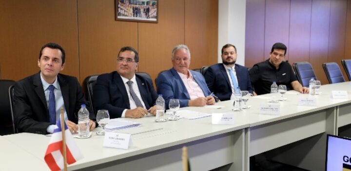Construção de novo hospital em São Desidério foi tema de reunião entre o governador e o prefeito do município