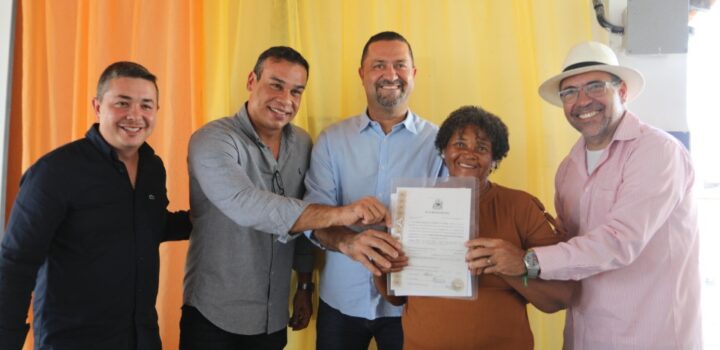 Portal do Sertão celebra a entrega de títulos de terra para famílias agricultoras