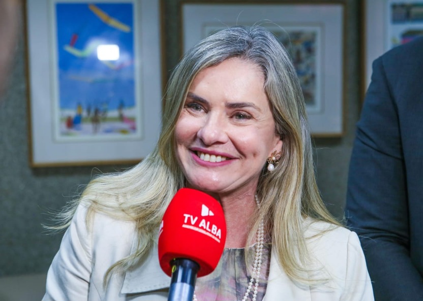 Você está visualizando atualmente Ivana Bastos recebe visita do presidente do Tribunal de Contas de Minas Gerais e do vice-presidente do TCM-BA