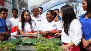 Leia mais sobre o artigo Em Cardeal da Silva, governador inaugura nova escola e unidades policiais