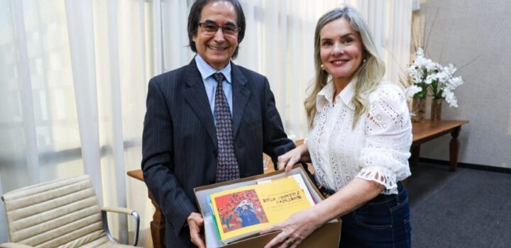 Ivana Bastos recebe comitiva de “imortais” e renova laços da ALBA com a Academia de Letras da Bahia