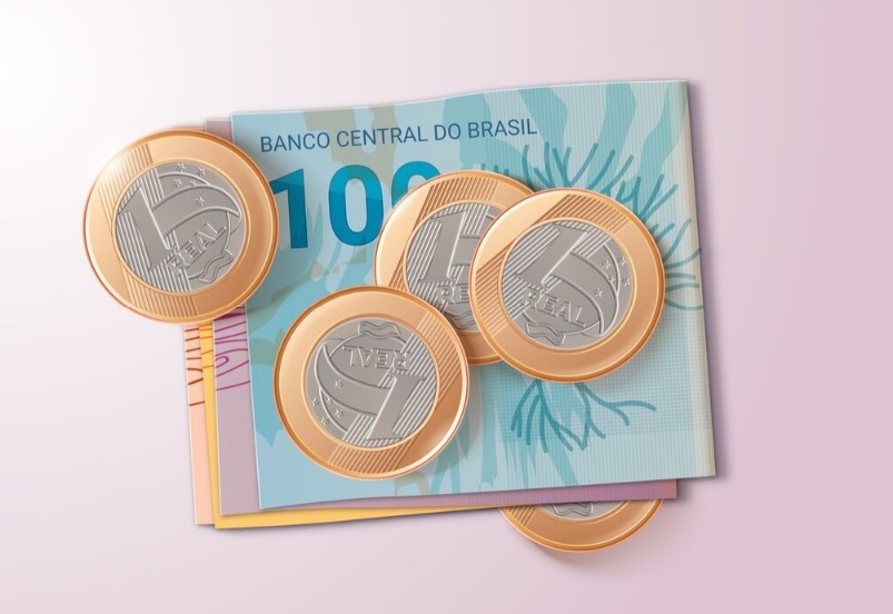 Cerca de 54% dos brasileiros vivem no limite do salário, diz pesquisa