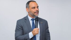 Leia mais sobre o artigo Augusto Vasconcelos detona aprovação da PEC da “blindagem”